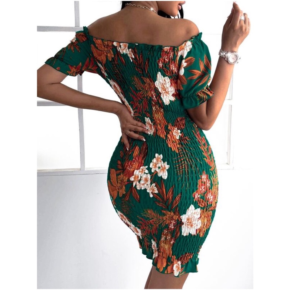 Boho Green Off Shoulder Fitted Party Dress - Picture 3 of 4